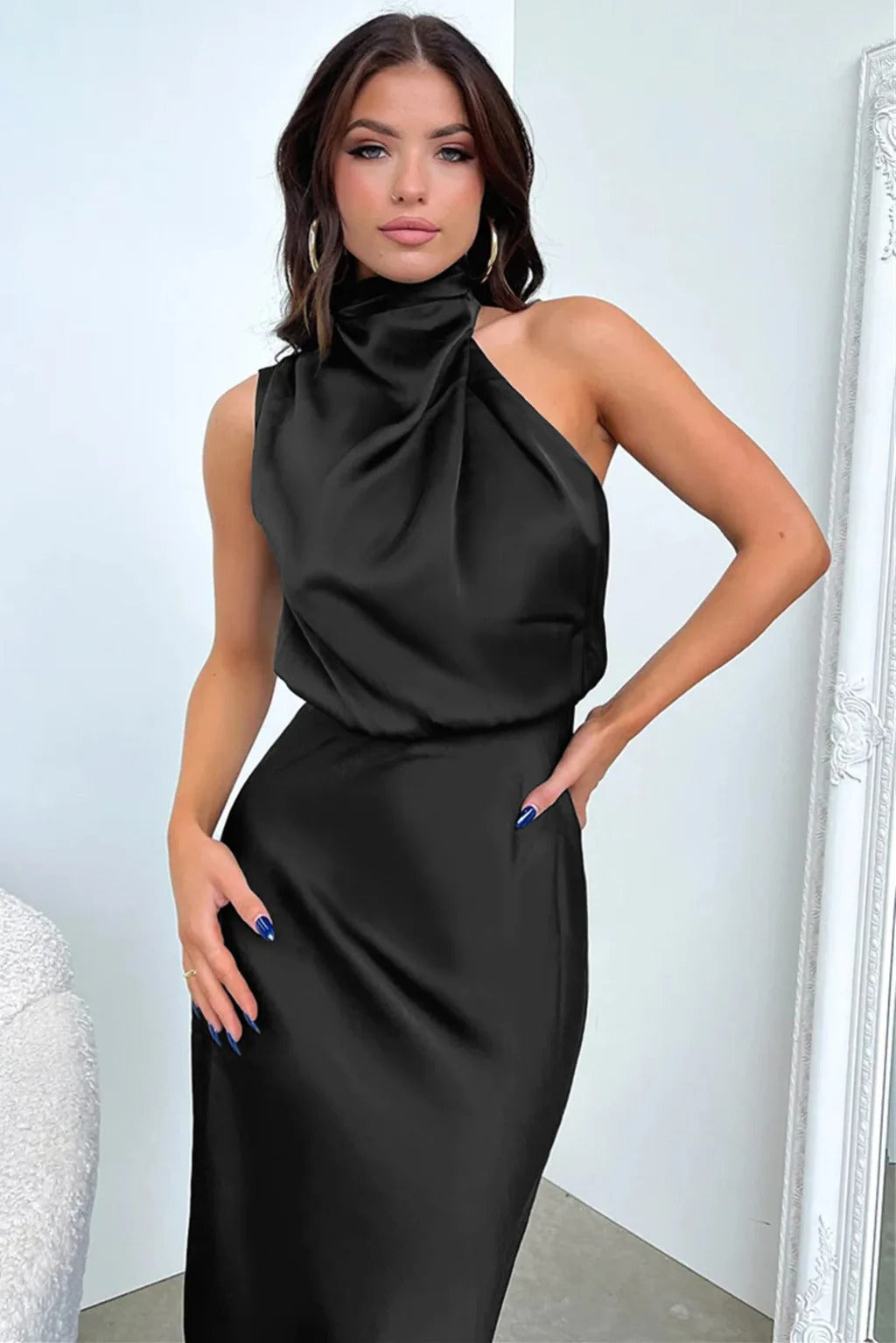 Serenya | Glanzvolle Satin-Grazia