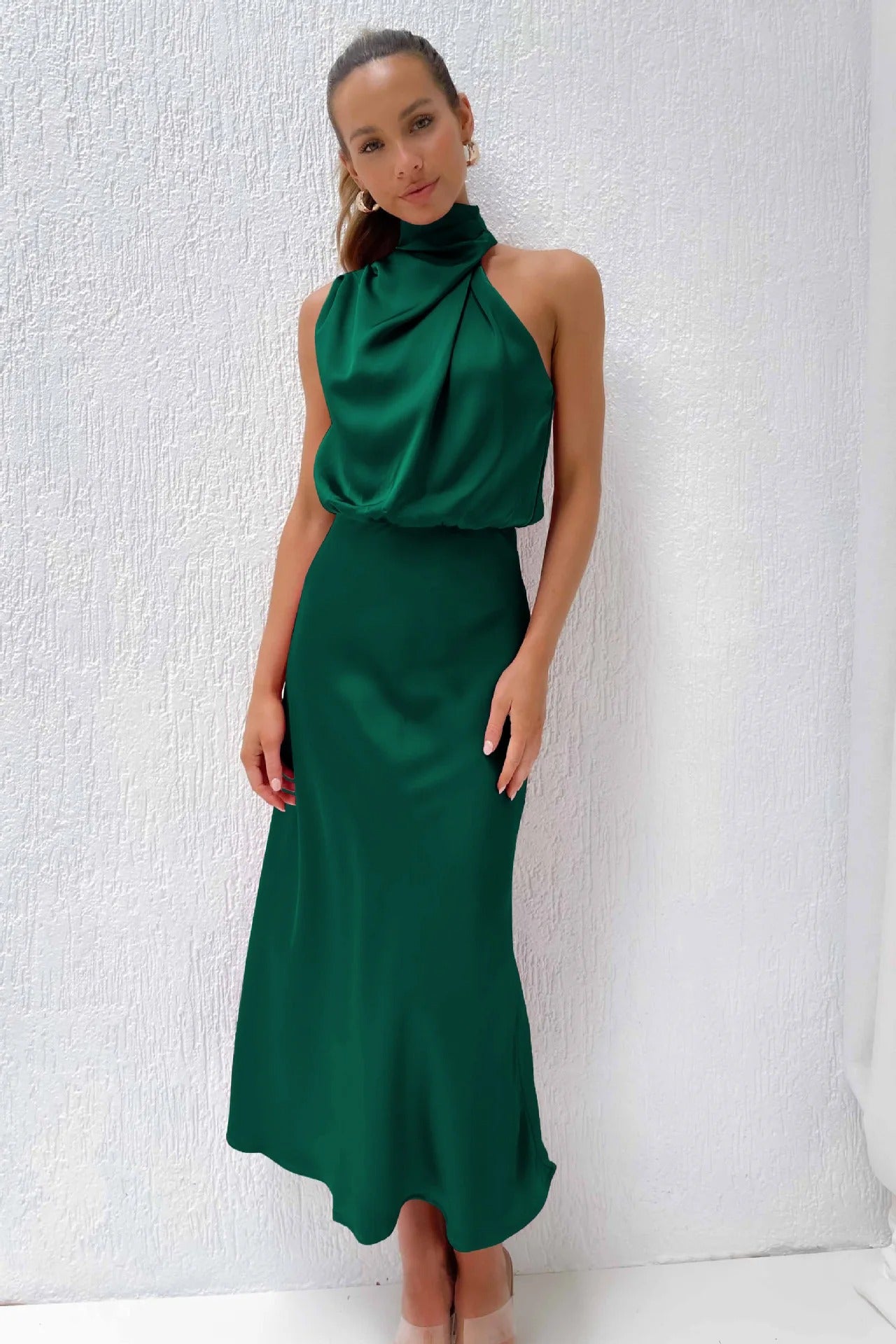 Serenya | Glanzvolle Satin-Grazia